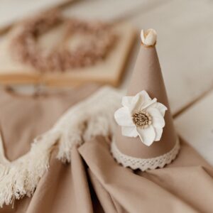 Retro sukienka beżowa bawełniana Marysia 5-10 lat