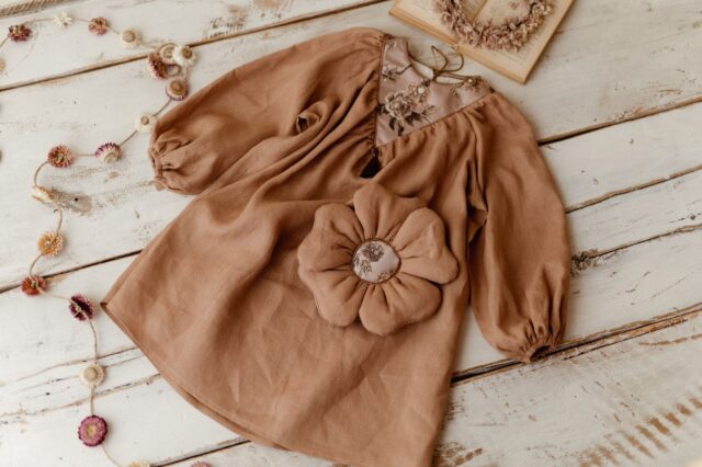 Retro sukienka lniana beżowa damska Marysia kokos