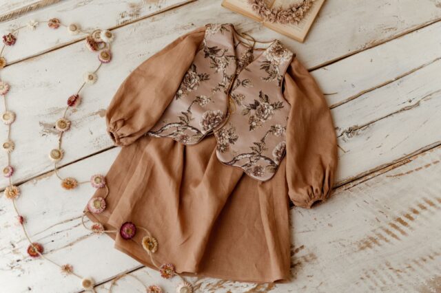 Retro sukienka lniana beżowa damska Marysia kokos