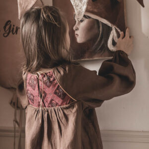 Retro sukienka lniana brązowa dla dziewczynki   blanka rose