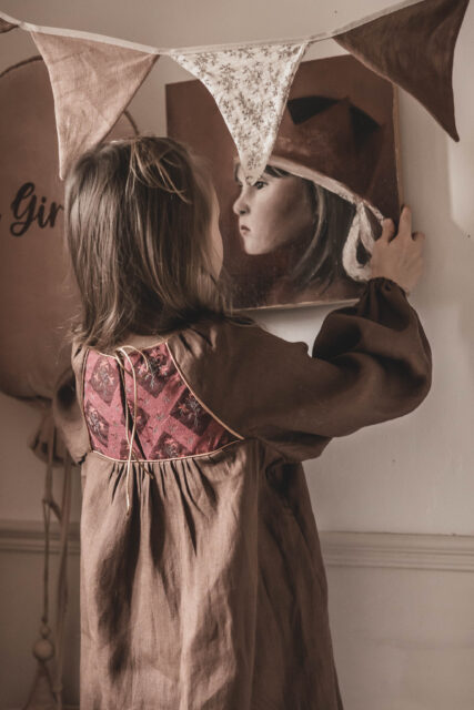 Retro sukienka lniana brązowa dla dziewczynki   blanka rose