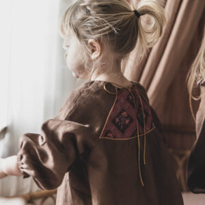 Retro sukienka lniana brązowa dla dziewczynki   blanka rose