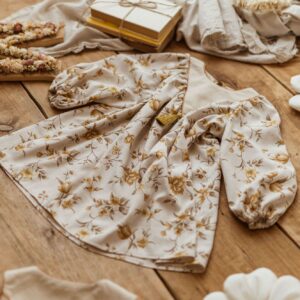 Retro sukienka lniana w kwiatuszki dla dziewczynki  Marysia honey