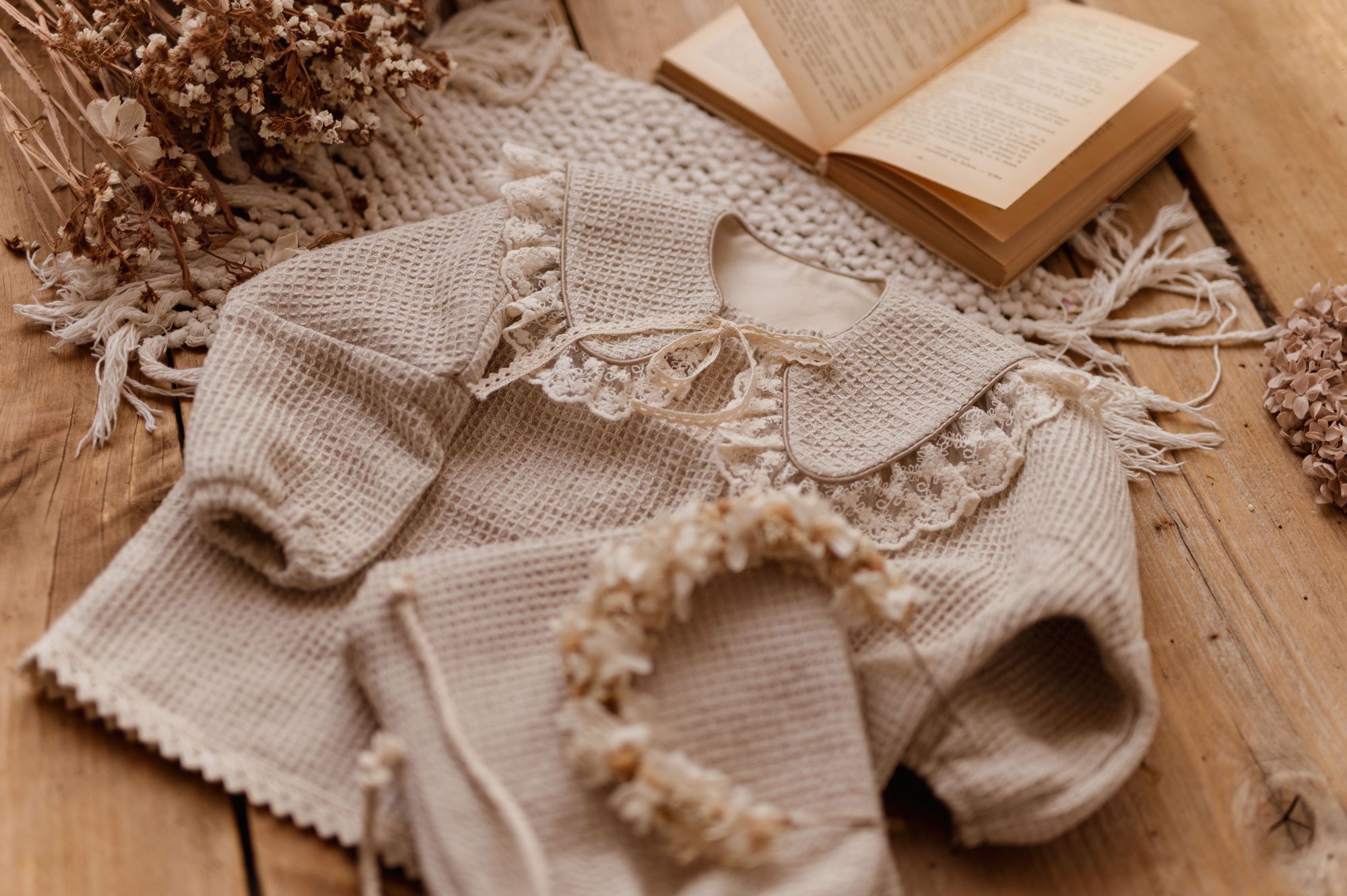 Retro kołnierzyk damski z koronką haft zoja wafel