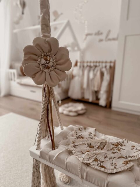 Różdżka do zabawy dla dziewczynki kwiatek ozdoba milk natural