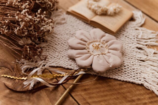 Różdżka do zabawy dla dziewczynki kwiatek ozdoba milk natural