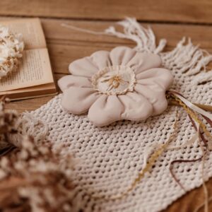 Różdżka do zabawy dla dziewczynki kwiatek ozdoba milk natural