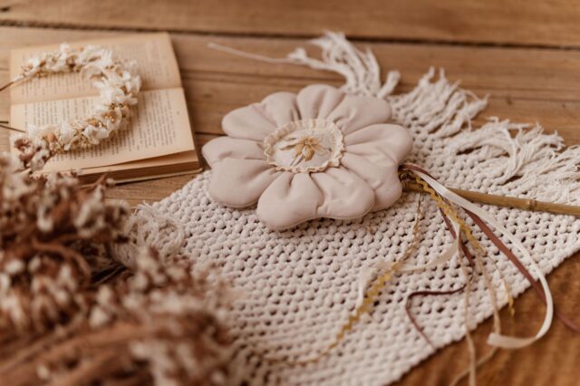 Różdżka do zabawy dla dziewczynki kwiatek ozdoba milk natural