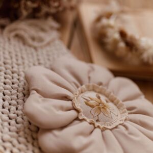 Różdżka do zabawy dla dziewczynki kwiatek ozdoba milk natural