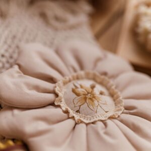 Różdżka do zabawy dla dziewczynki kwiatek ozdoba milk natural