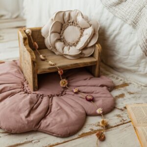 Różowa retro mata kwiat 5 dla dzieci do zabawy i dekoracji pokoju