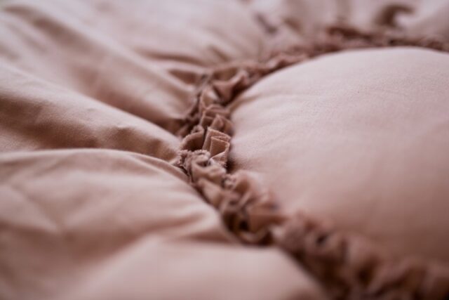 Różowa retro mata kwiat 5 dla dzieci do zabawy i dekoracji pokoju