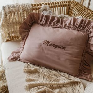 Różowa personalizowana poszewka na poduszkę twój haft