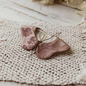 Różowy kołnierzyk dla dziewczynki malwa garden