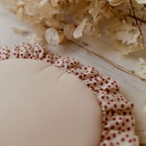 Różowy śpiworek dla niemowląt z falbanką 40×75cm