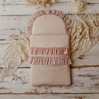 Różowy śpiworek dla niemowląt z falbanką 40×75cm