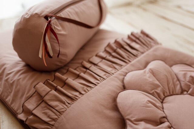 Różowy śpiworek do żłobka 0-3 lat z poduszką i workiem