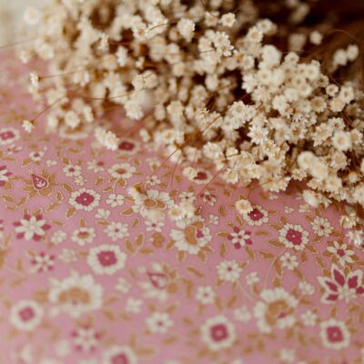 Różowy śpiworek niemowlęcy dla dziewczynki 100% bawełna