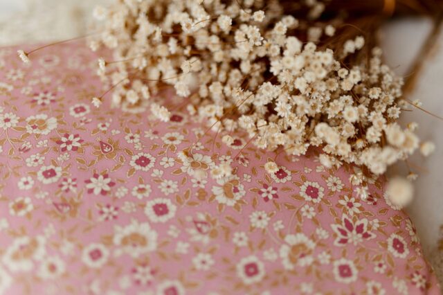 Różowy śpiworek niemowlęcy dla dziewczynki 100% bawełna