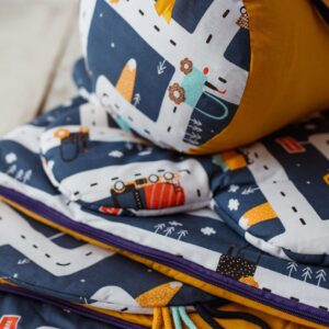 Śpiworek dla chłopca do przedszkola 140×75cm auta