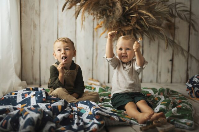 Śpiworek dla chłopca do przedszkola 140×75cm auta