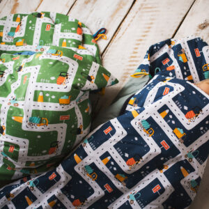 Śpiworek dla chłopca do przedszkola 140×75cm auta