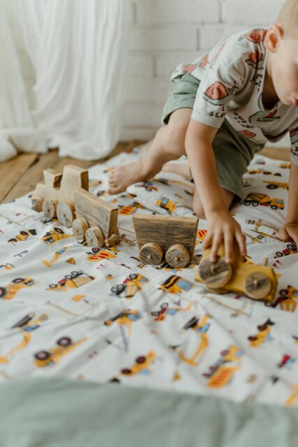 Śpiworek dla chłopca do przedszkola 140×75cm koparki