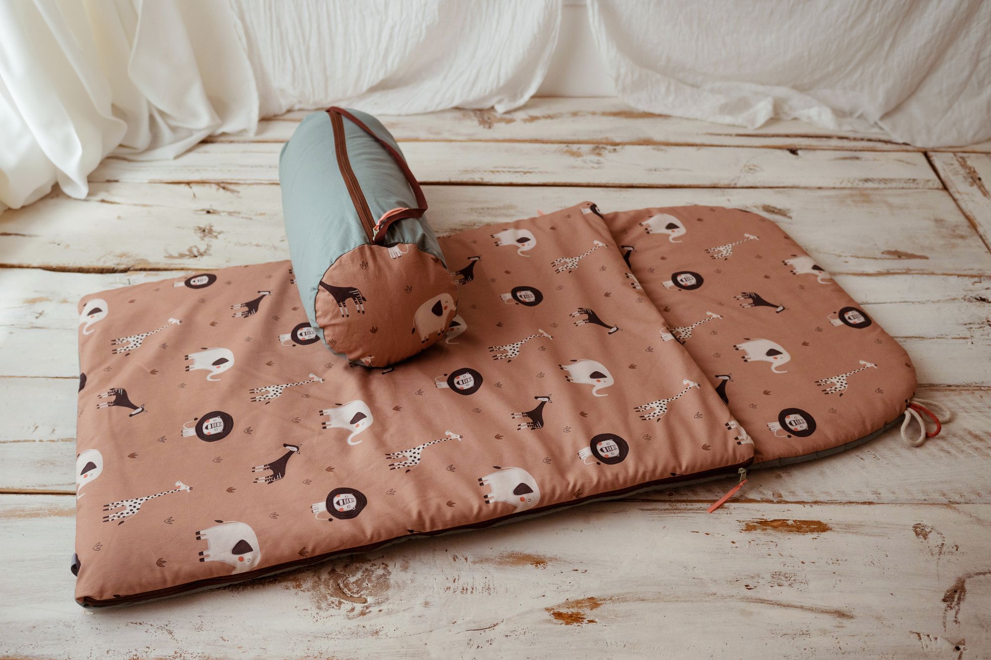 Śpiworek dla chłopca zwierzątka junior