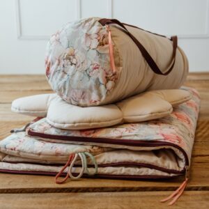 Śpiworek dla dziewczynki w różowe kwiatki junior 5-10lat