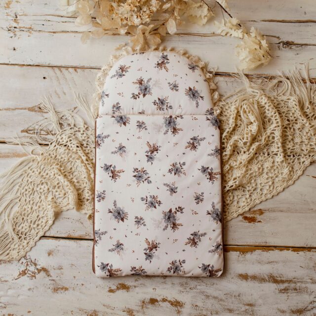 Śpiworek dla niemowlaka do spania biały we wzory 40×75