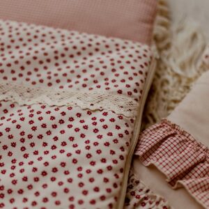 Śpiworek dla niemowląt na zimę/lato różowy w kwiatki