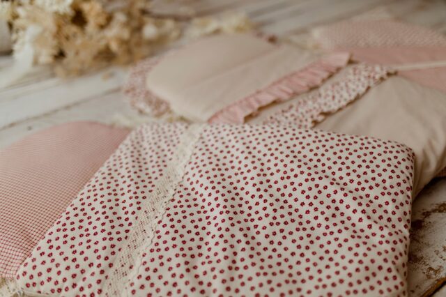 Śpiworek dla niemowląt na zimę/lato różowy w kwiatki