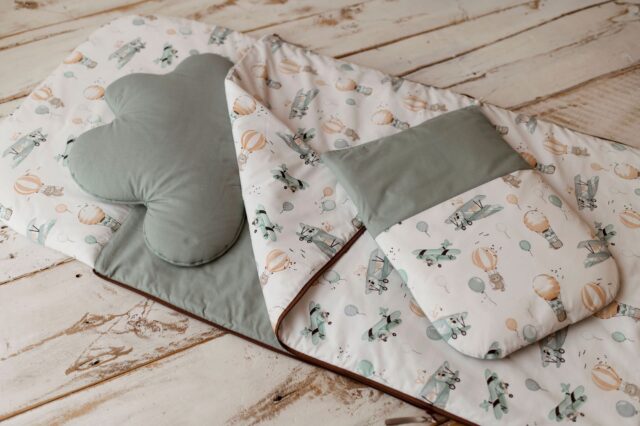 Śpiworek do przedszkola 140cmx75cm lot balonem