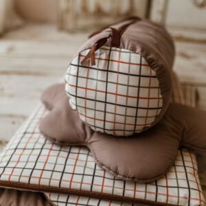 Śpiworek do przedszkola 140×75cm brązowy w kratkę