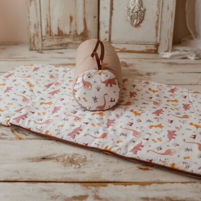 Śpiworek do przedszkola 140×75cm pink dinozaury