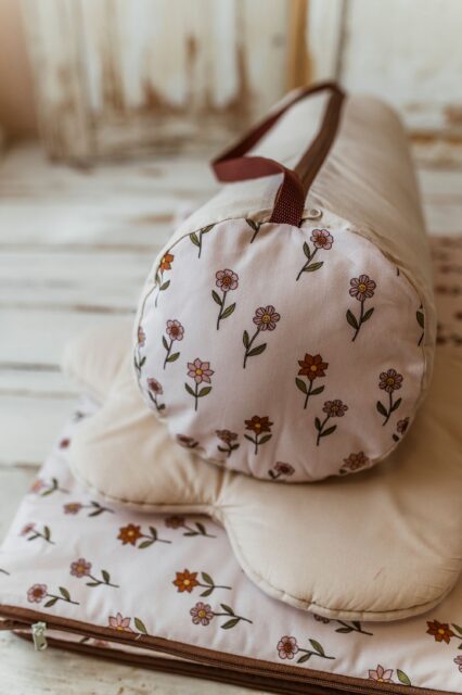 Śpiworek do przedszkola 140×75cm śliczne kwiatuszki