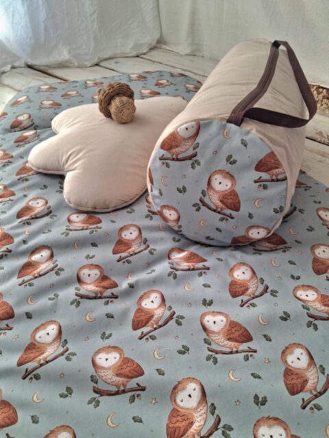 Śpiworek do przedszkola 140×75cm w sowim gaju