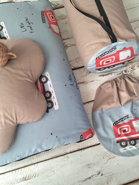 Śpiworek do przedszkola 140×75cm wozy strażackie