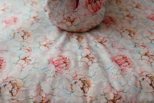 Śpiworek do przedszkola dla dziewczynki 140×75cm kwiaty