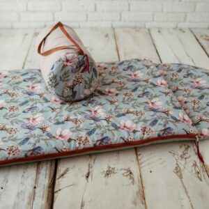 Śpiworek do przedszkola dla dziewczynki 140×75cm kwiatki