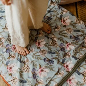 Śpiworek do przedszkola dla dziewczynki 140×75cm kwiatki