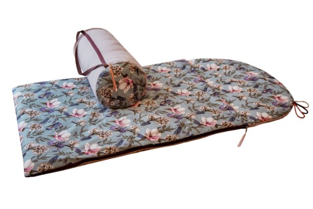 Śpiworek do przedszkola dla dziewczynki 140×75cm kwiatki