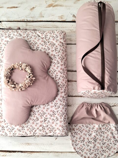 Śpiworek do przedszkola z falbanką 140×75cm różany drzewko różane