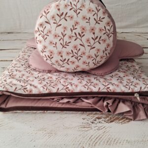 Śpiworek do przedszkola z falbanką 140×75cm różany drzewko różane