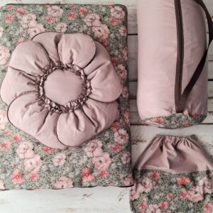 Śpiworek do przedszkola z falbanką 140×75cm różany wiosenne kwiaty