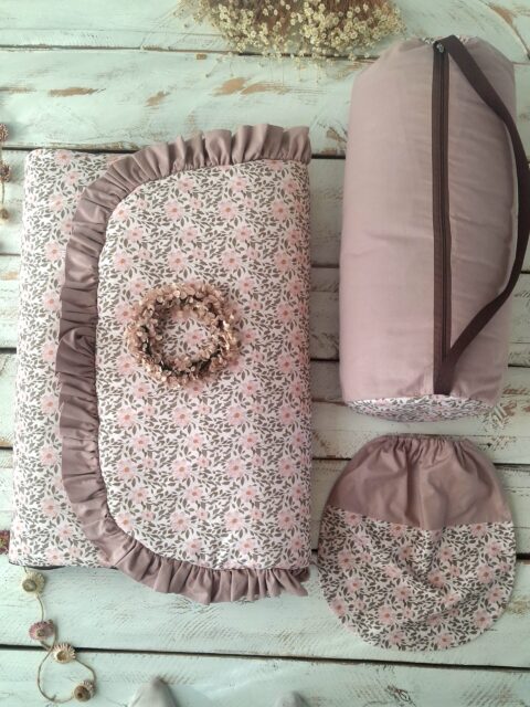 Śpiworek do przedszkola z falbanką 140×75cm różowe kwiaty