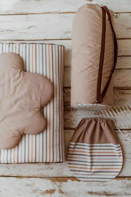 Śpiworek do przedszkola z workiem 140×75cm paski