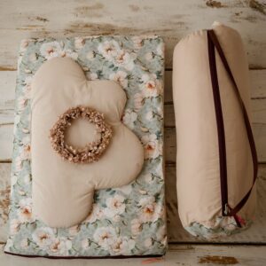 Śpiworek do spania z poduszką i workiem 6-10 lat białe kwiaty