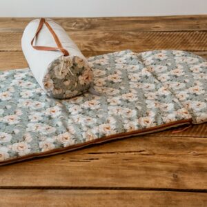 Śpiworek do spania z poduszką i workiem 6-10 lat białe kwiaty