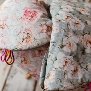 Śpiworek do spania z poduszką i workiem 6-10 lat białe kwiaty